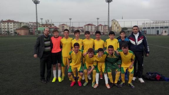 Hürriyet Ortaokulu Futbol Takımı Yalova Valilik Kupası Başarıları