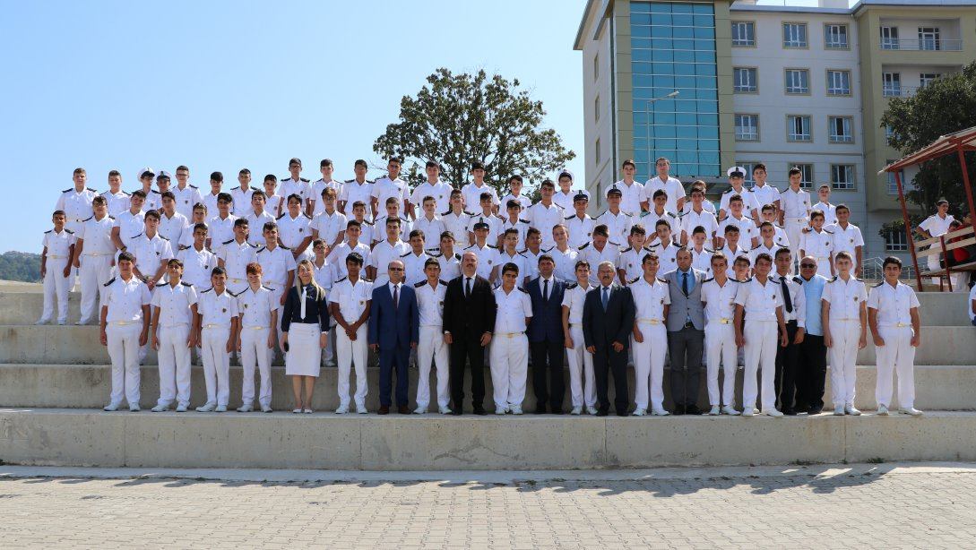 İl Milli Eğitim Müdürü Sayın Ali TOSUN Altınova T.G.A.Ş. Denizcilik Anadolu Meslek Lisesini Ziyaret Etti.