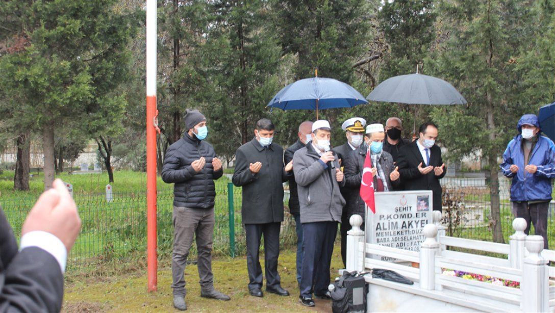 18 Mart Çanakkale Zaferi ve Şehitleri Anma Günü Çelenk Sunma, Şehitlik Ziyareti ve Okul Programları Gerçekleştirildi.