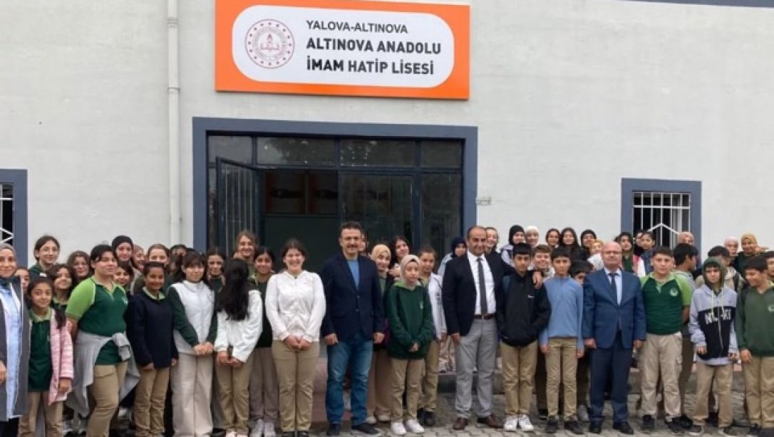 ALTINOVA ANADOLU İMAM HATİP LİSESİ ÖĞRENCİLERİYLE BULUŞTU